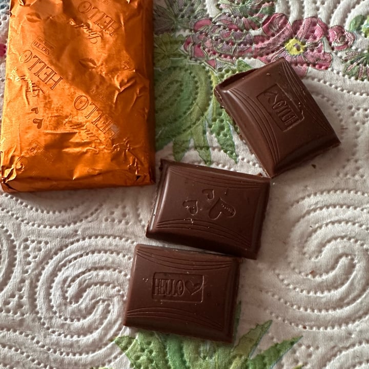 photo of Lindt Hello Vegan Salted Caramel shared by @soniamartini on  02 Mar 2024 - review