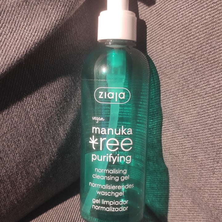 photo of Ziaja Manuka Tree Purifying gel shared by @rebeca-rs on  17 May 2024 - review