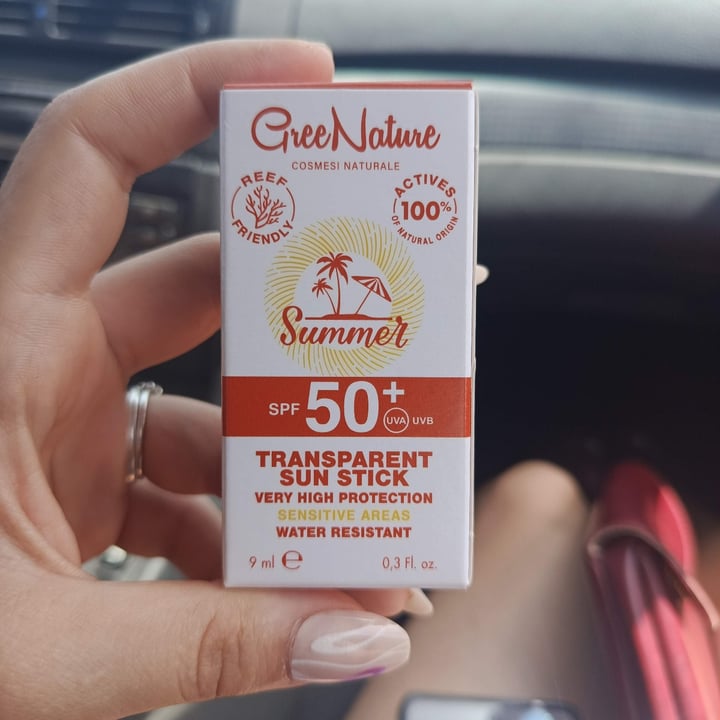 photo of Green nature Cosmesi Naturale Stick Solare Trasparente shared by @azaholmes01 on  29 Aug 2025 - review