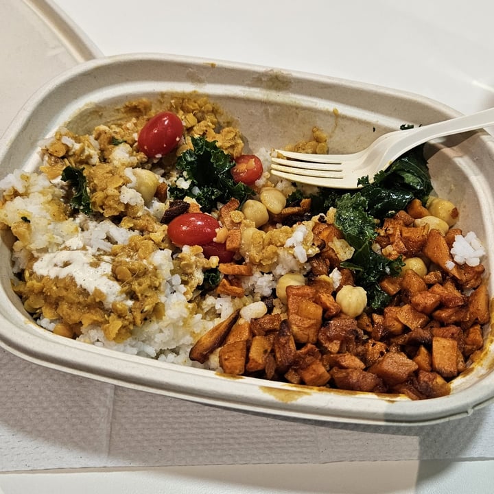 photo of Mora Mora Santa Fe Curry Bowl shared by @darkxocolatl on  04 Jan 2024 - review