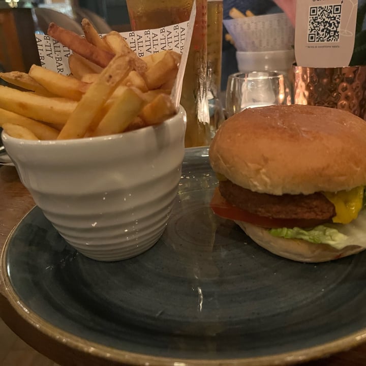 photo of All Bar One Wimbledon Plant-Based Burger shared by @eilidhm on  08 Apr 2024 - review