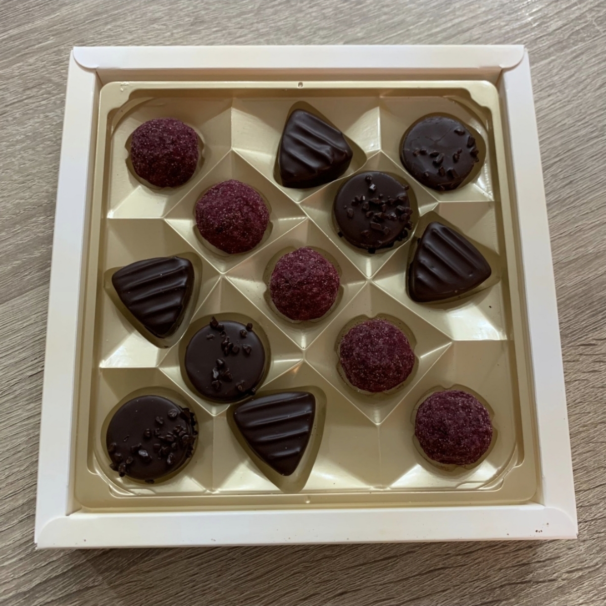 Vegan praline selection from Vemondo - Vegan Product Reviews & Ratings ...