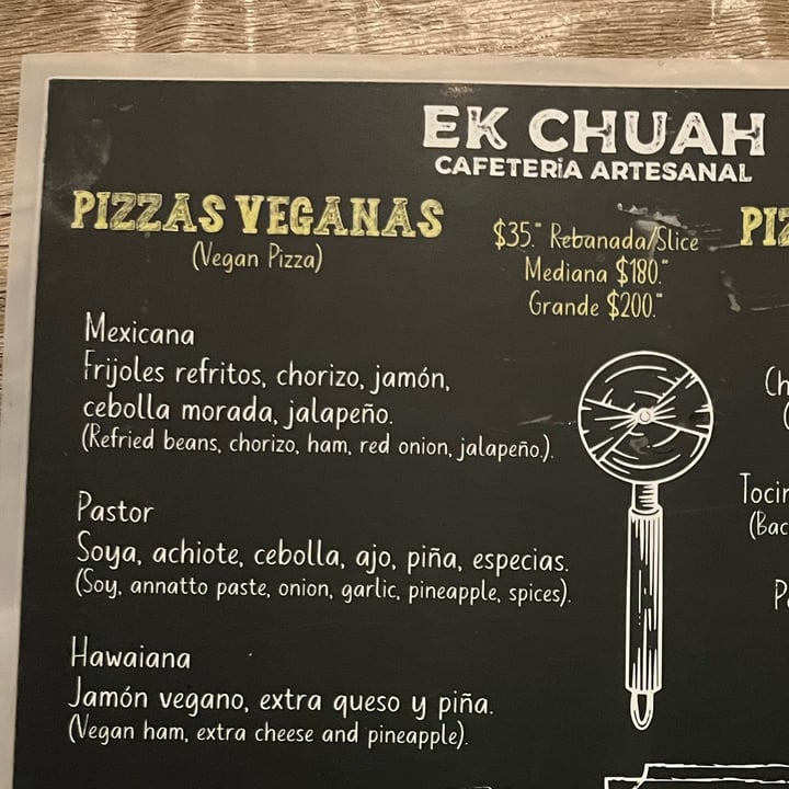 photo of Café Ek Chuah pizza shared by @corriendofeliz on  08 Apr 2024 - review