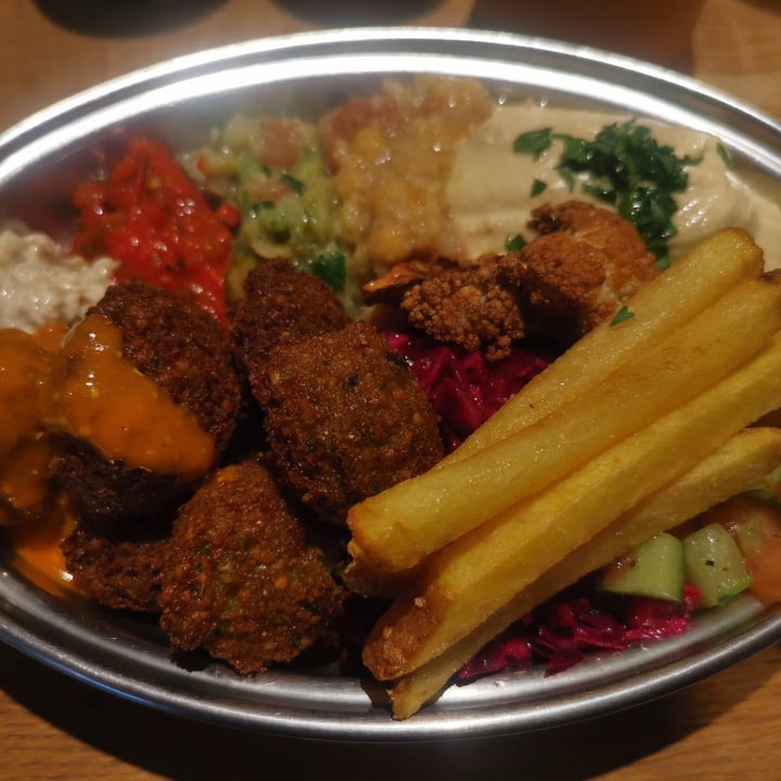 photo of Maxos Combo Plate shared by @thegluttonoussloth on  04 Apr 2024 - review