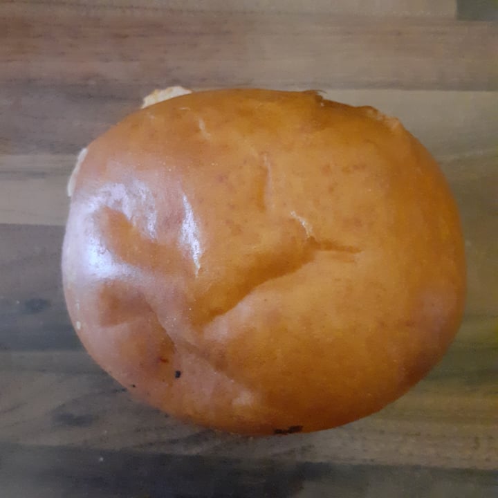 photo of Warburtons 4 Sliced Brioche Burger Buns shared by @lucylou77 on  08 Sep 2023 - review