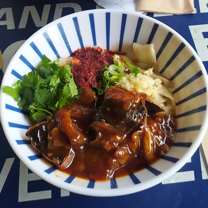 photo of Wen Cheng Handpulled Noodles Biang Biang Aubergine shared by @bratkart0ffel on  02 Feb 2024 - review