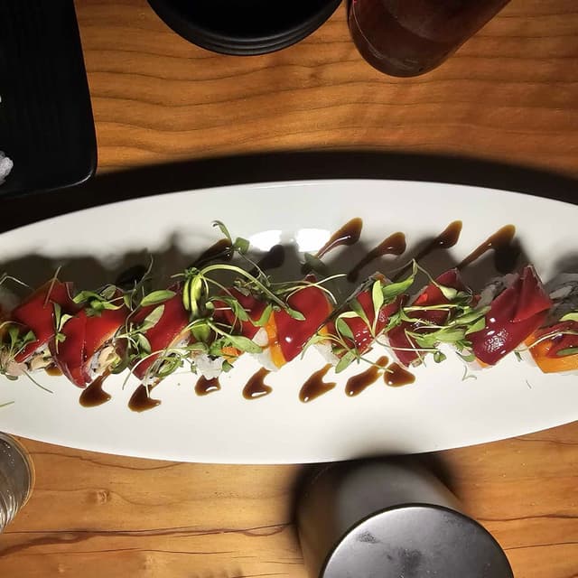 Photo of the dish “rainbow roll”