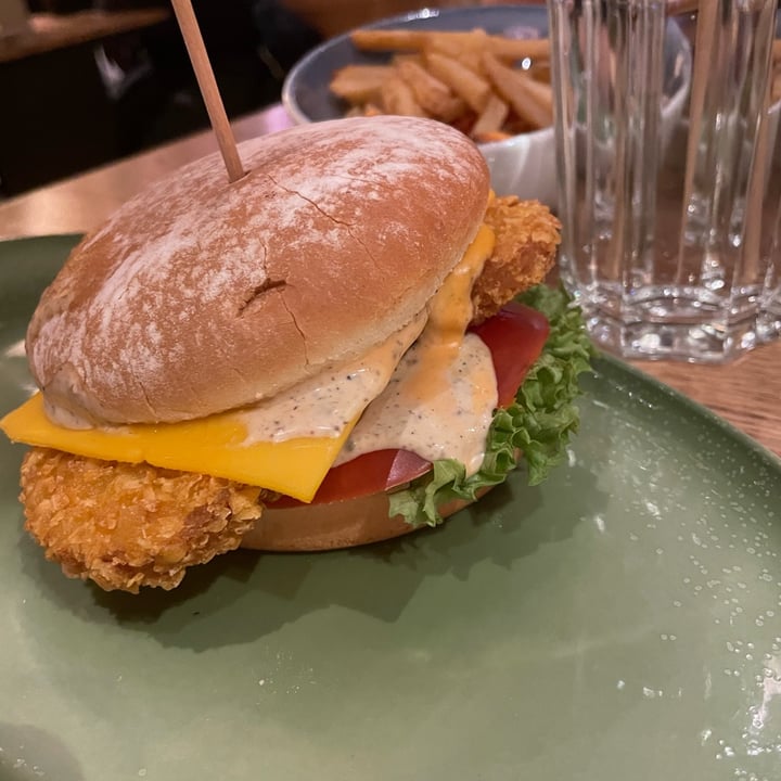 photo of HANS IM GLÜCK - Burgergrill | München Zeitgeist shared by @gles on  02 Feb 2025 - review