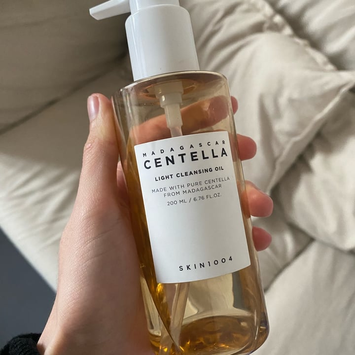 photo of Skin1004 Madagascar Centella Light Cleansing Oil shared by @gretademarchi on  28 Mar 2024 - review