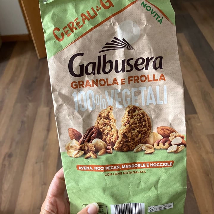 photo of Galbusera granola e frolla con noci e nocciole shared by @julem on  02 Sep 2025 - review