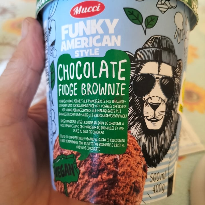 photo of Mucci funky american style chocolate fudge brownie shared by @bruinichiara on  21 Jan 2024 - review