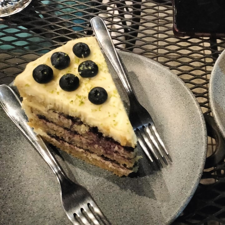 photo of Ixteriolo's Pastel de Blueberry shared by @ximenadeanda on  31 Mar 2024 - review