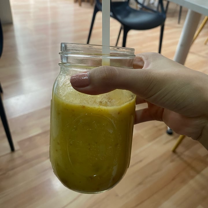 photo of Rojo Betabel Restaurante Saludable Lassi De Mango Vegano shared by @antiangel on  11 Aug 2024 - review