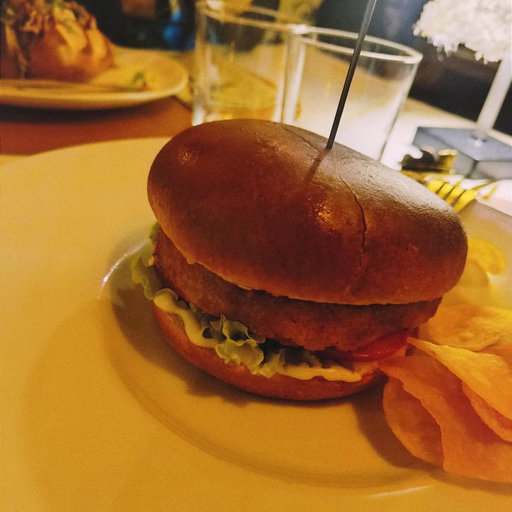 photo of L'Eclettico Hamburger Vegano shared by @luana92 on  25 Dec 2023 - review