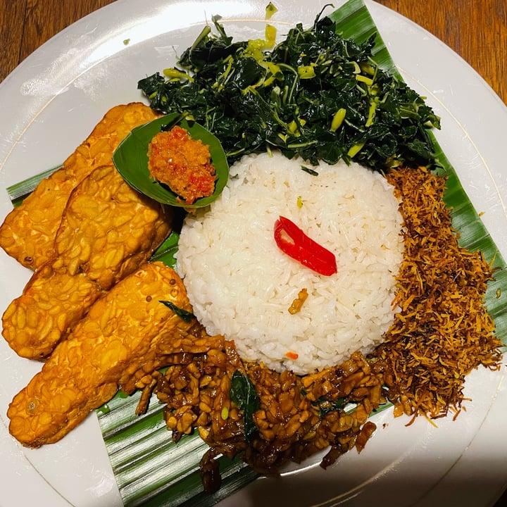 photo of WARUNG WARUNG Nasi Campur Vegetarian shared by @step21 on  21 Jul 2024 - review