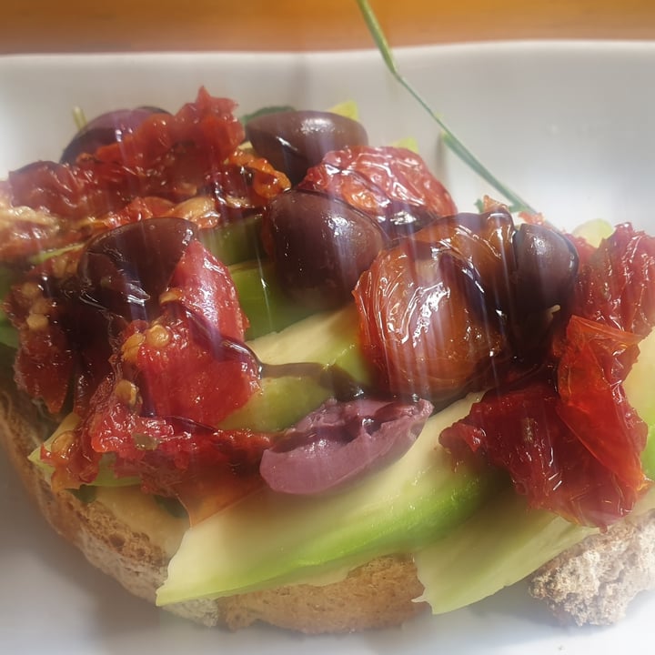 photo of Homegrown Bakery Cafe Tomato Brie shared by @compassionate1candy on  28 Mar 2024 - review