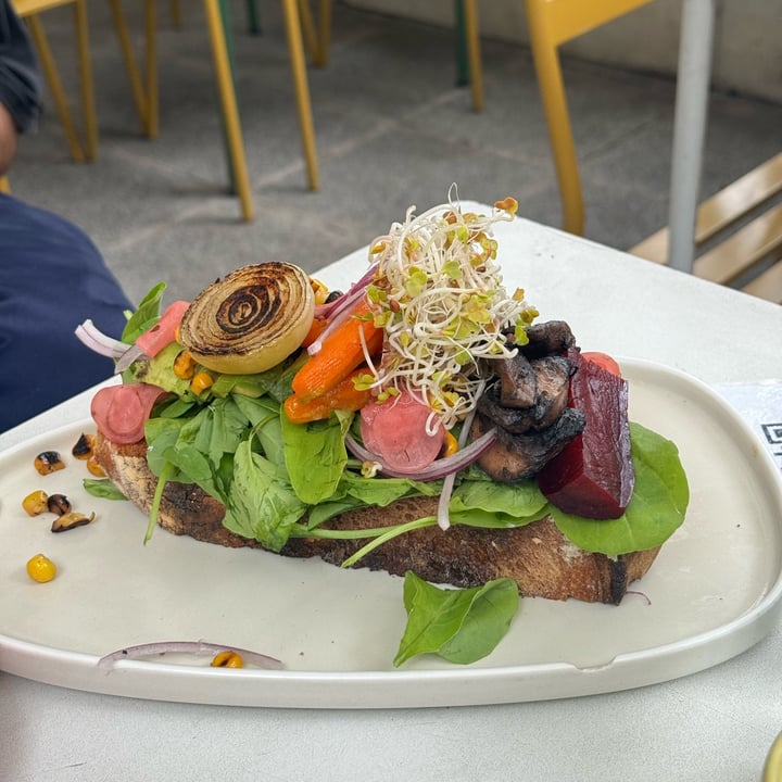 photo of Selena. Kitchen & Coffee Bar avocado toast shared by @inespressable on  03 Apr 2024 - review