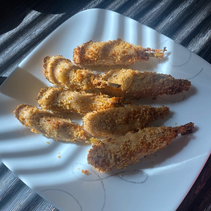 photo of Three golden coins vegan chicken legs with lemongrass shared by @friendlyvegan on  07 Apr 2024 - review