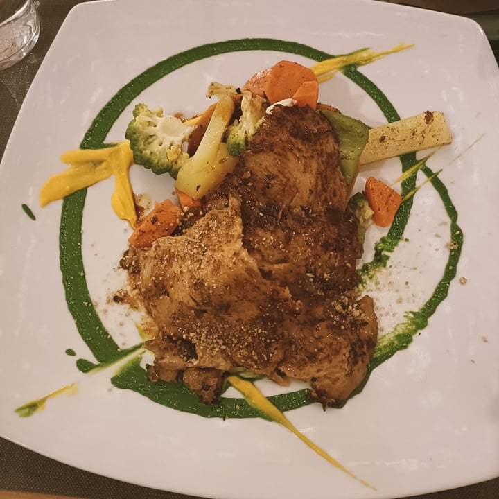 photo of Il Giardino - green restaurant Grigliata Di Seitan shared by @aribes on  09 Feb 2024 - review