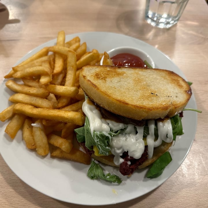 photo of Sweet Release Cakes and Treats Pastrami sandwich & Fries shared by @jks46 on  13 Jan 2024 - review