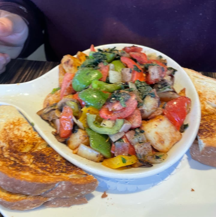 photo of Allô mon Coco caserole aux legumes et pommes de terre shared by @hungrywoman on  23 Apr 2025 - review
