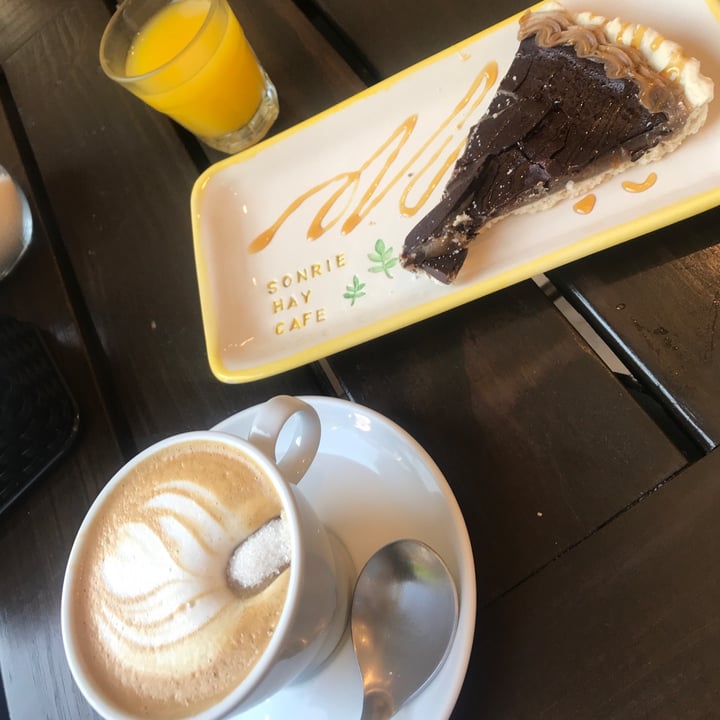 photo of Sonríe, hay café Merienda vegana shared by @ceciliamarnero on  30 Oct 2023 - review