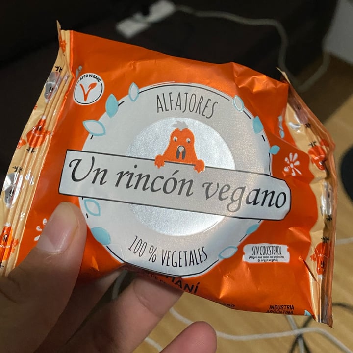 photo of Un Rincón Vegano Alfajor de Maní shared by @givargas on  07 Sep 2023 - review