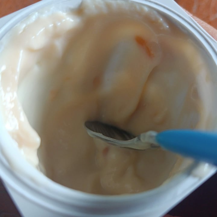 photo of Valsoia Yogurt alla pesca&maracuja shared by @feistyfuneral on  21 May 2025 - review