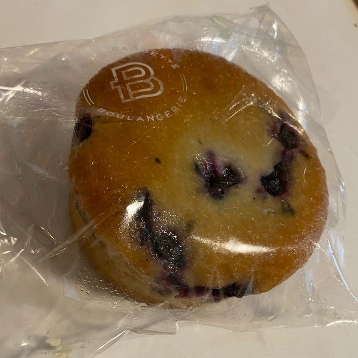 photo of Paris baguette Vegan Blueberry Muffin shared by @jimmyfire on  21 Sep 2023 - review