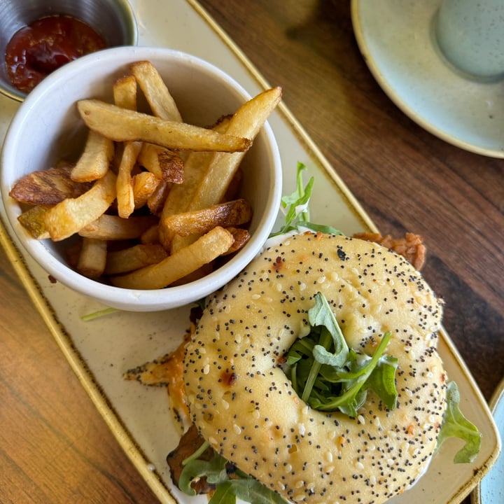photo of Fresh on Bloor Wake’n bacon Breakfast sandwich shared by @matro on  16 Mar 2025 - review