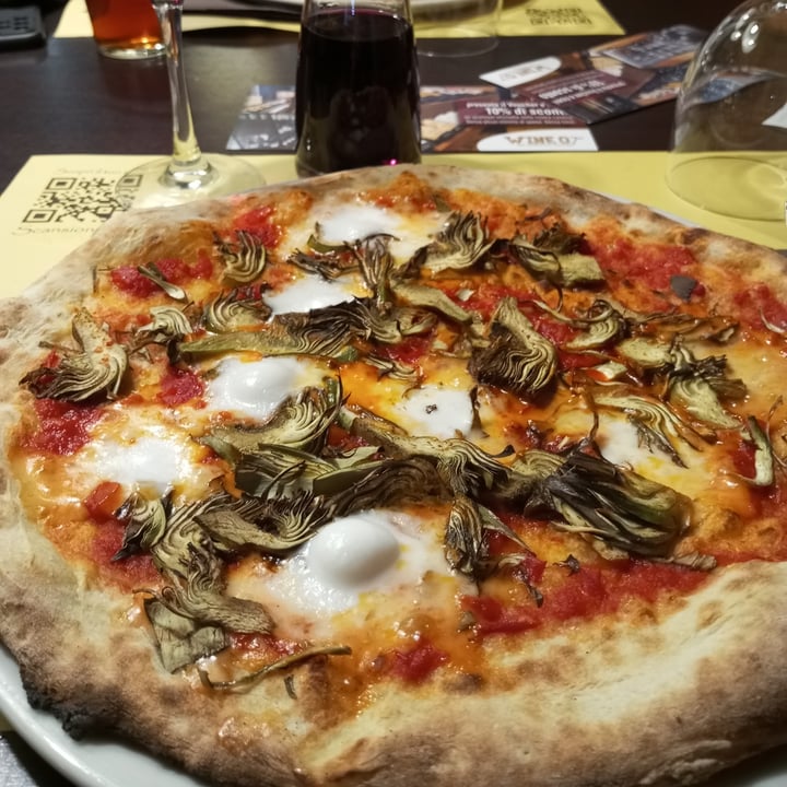 photo of Ristorante Pizzeria Il Vicolo Pizza con carciofi, pomodoro e formaggio veg, impasto Kamut shared by @ritaire on  25 Mar 2024 - review