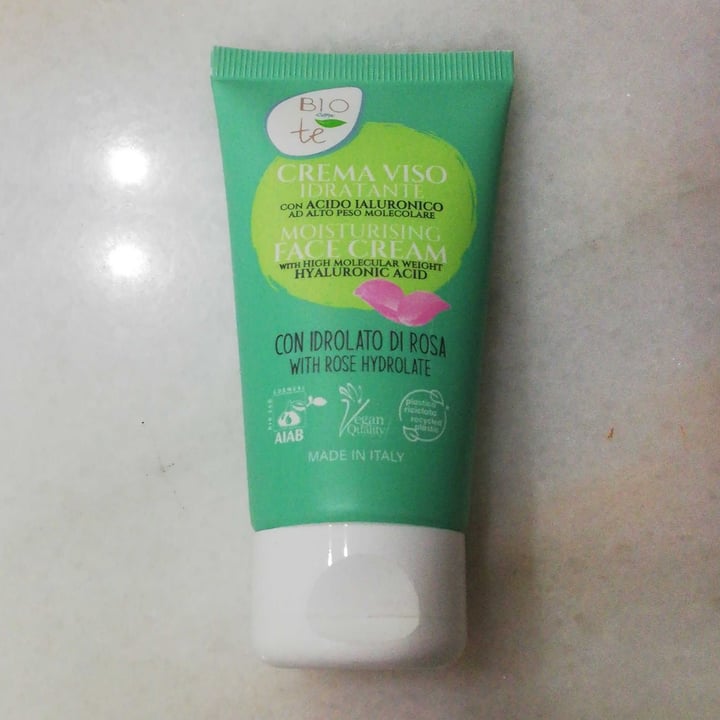 photo of Bio Conte Crema Viso Idratante shared by @carol-k on  05 Jun 2025 - review