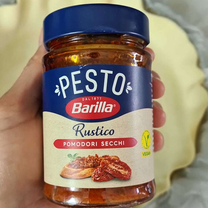 photo of Barilla Pesto rustico pomodori secchi shared by @wildbird on  19 May 2024 - review