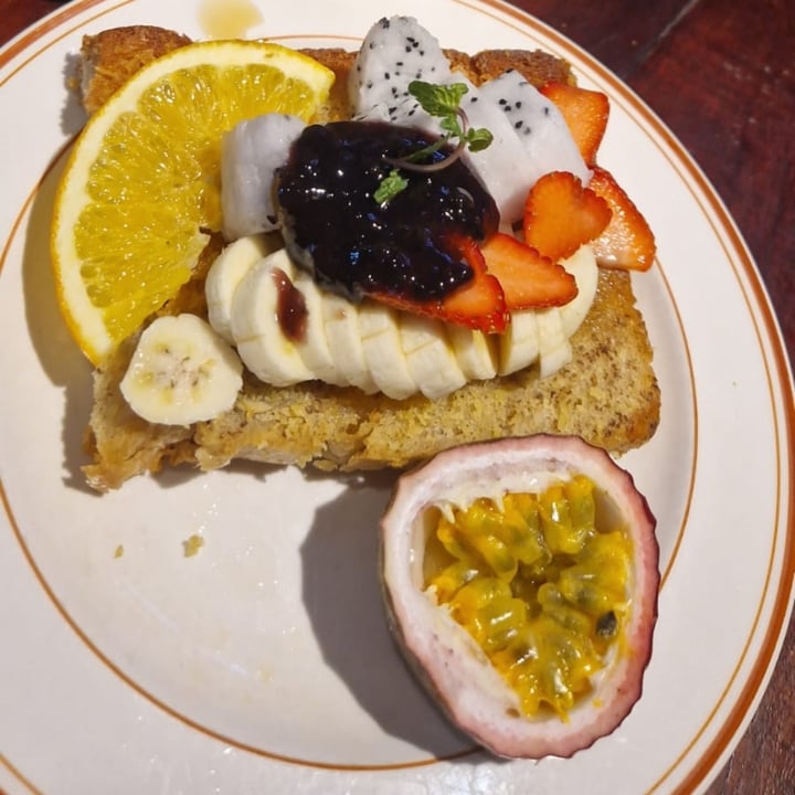 photo of Rosie's cafe Vegan French Toast shared by @sandrabryant on  28 Nov 2023 - review