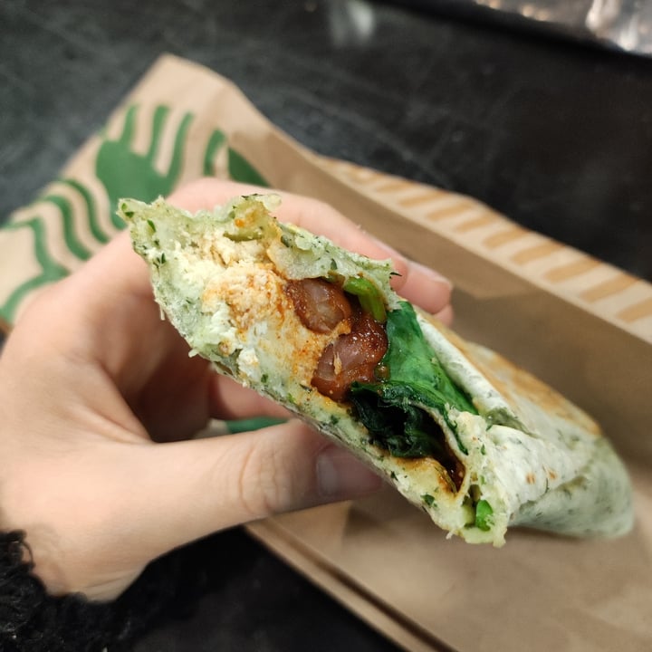 photo of Starbucks Coffee, Departures Plant-Based Breakfast Wrap shared by @luciacev on  10 Sep 2023 - review