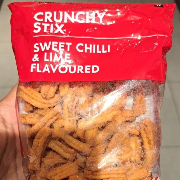 photo of Woolworths Food Crunchy Stix (Sweet Chilli & Lime) shared by @udeshs on  25 Apr 2024 - review