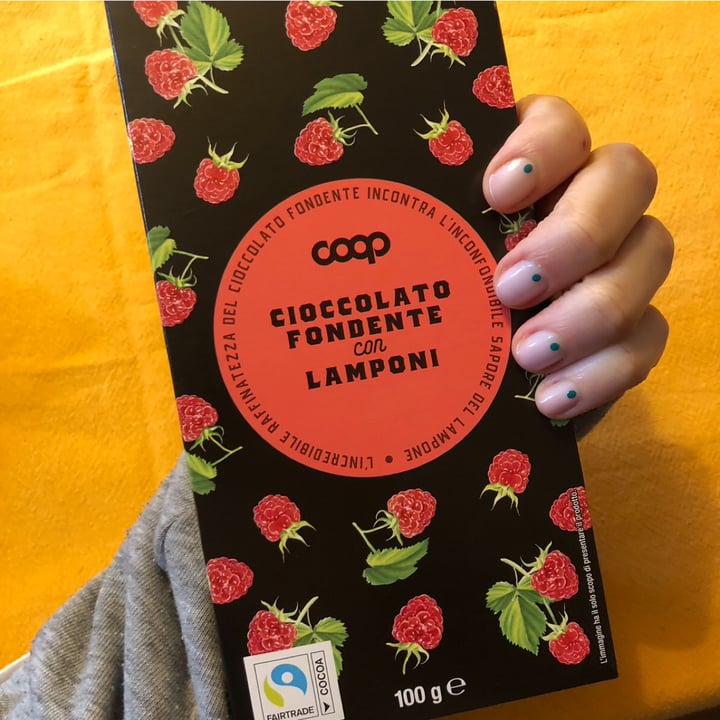 photo of Coop cioccolato fondente con lamponi shared by @frappa on  06 May 2024 - review