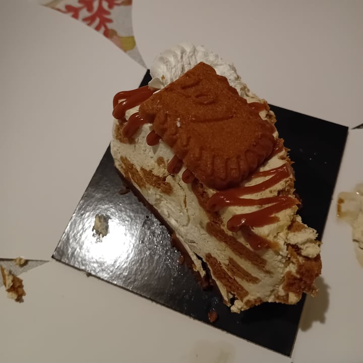 photo of Julietta Pastry and Lab cheesecake lotus shared by @lorycup on  10 Mar 2025 - review
