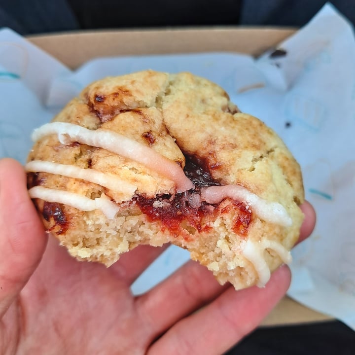 photo of Belén Vegan Bakery Lemon Strawberry Cookie - GF shared by @lyssbaumgartner on  12 Aug 2024 - review
