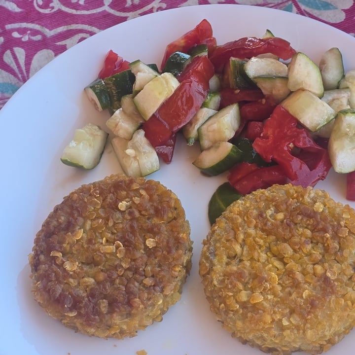 photo of Vemondo crunchy burger con lenticchie zucca e pomodori secchi shared by @lorenzajac on  05 Sep 2025 - review