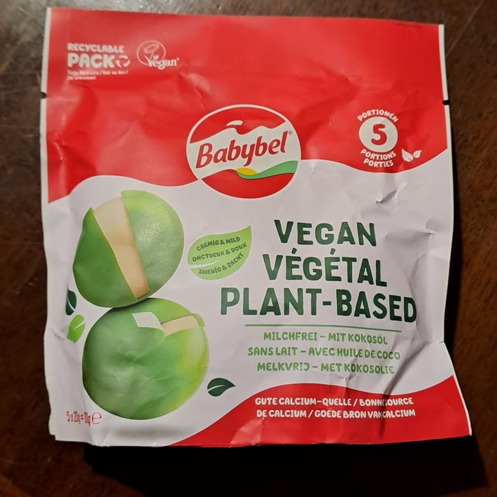 photo of Babybel Plant-Based Cheese Alternative shared by @gaiapio on  27 Mar 2024 - review