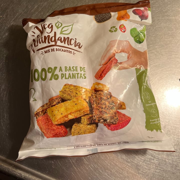 photo of Veg Abundancia Mix de bocaditos shared by @victoriavillar on  04 Oct 2023 - review