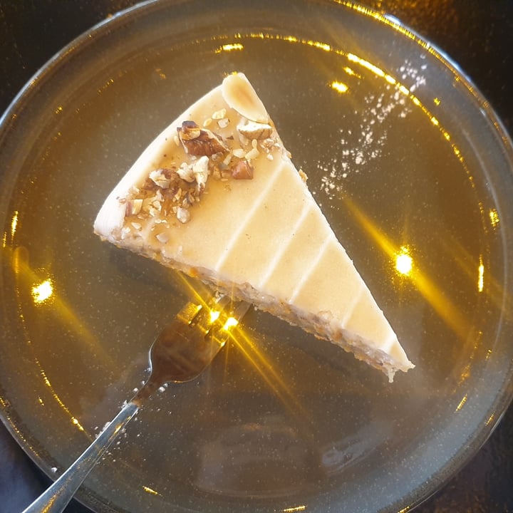 photo of Fruits & Roots Carrot Cake shared by @compassionate1candy on  02 Dec 2023 - review
