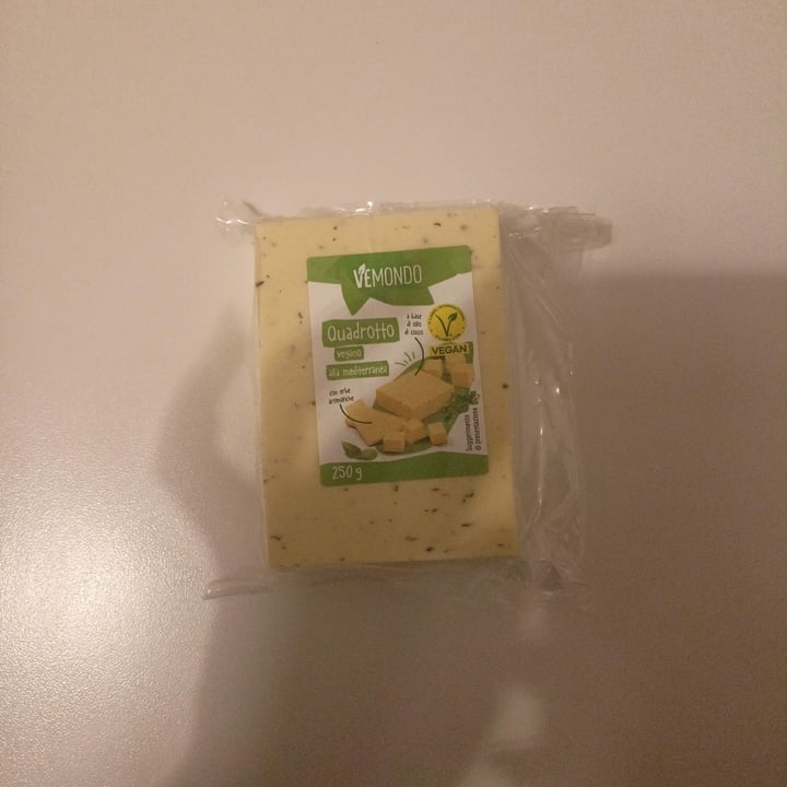 photo of Vemondo Quadrotto vegano alla mediterranea shared by @martadot on  09 Sep 2024 - review