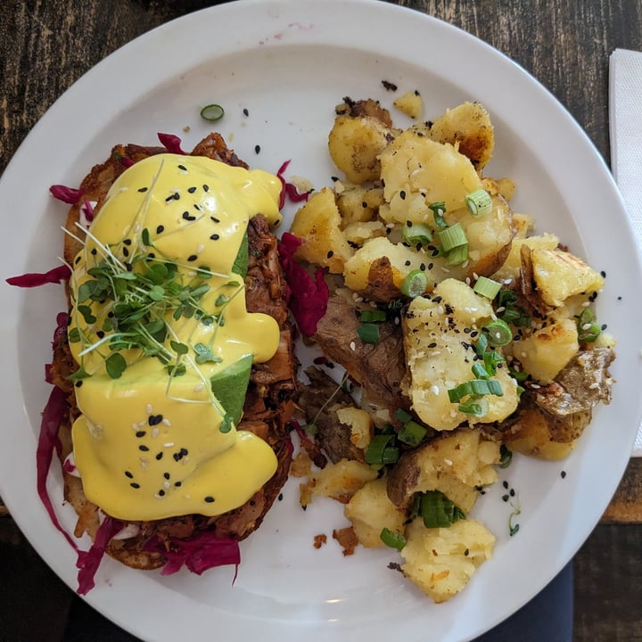 photo of revelstoke café BBQ Jackfruit Benny shared by @jandrews on  30 Apr 2024 - review