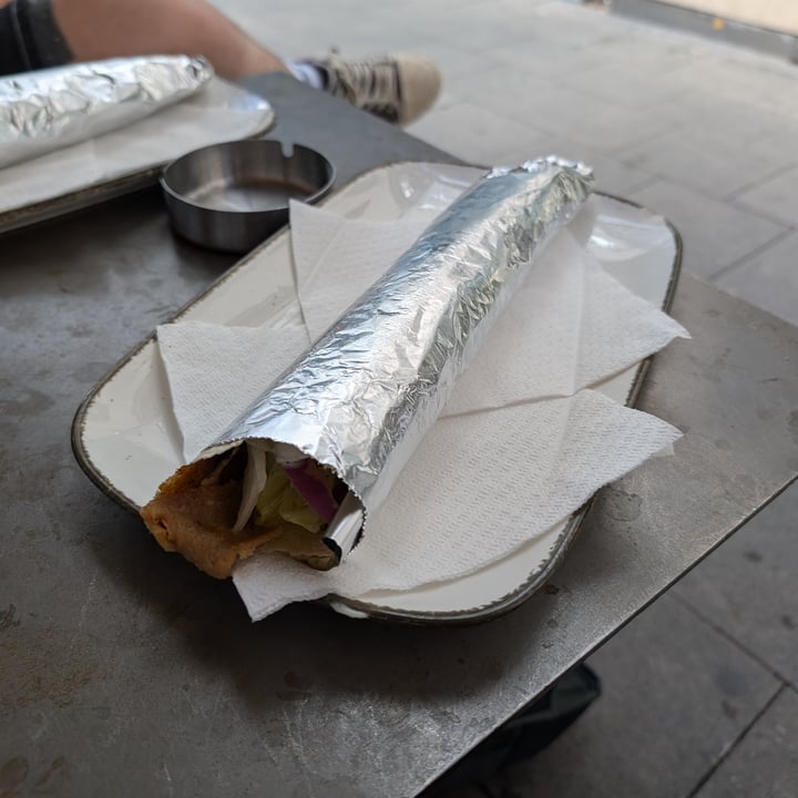 photo of Adieu Paris Veganer Döner vom Soja-Spieß shared by @punilu on  09 Sep 2025 - review