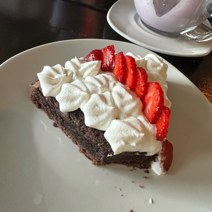 photo of Raíces Tienda y Restaurante Vegano Brownie De Chocolate shared by @nictecita on  14 Aug 2024 - review