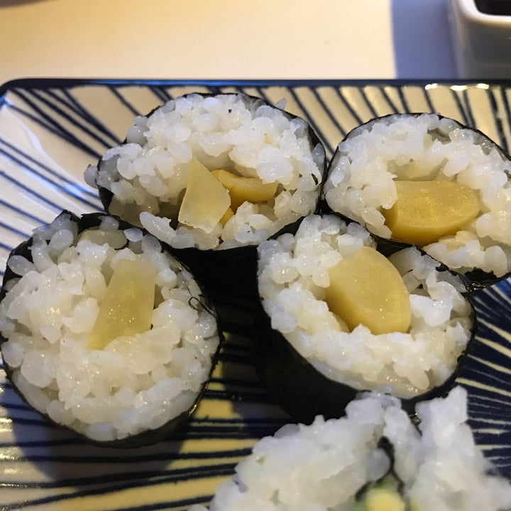 photo of La Hermandad del Sushi Maki- Daikon shared by @lordsnooks on  18 Apr 2024 - review