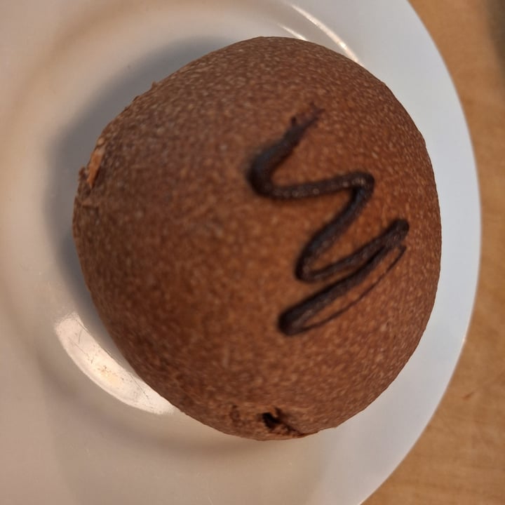 photo of slow bakes Chocolate Hazelnut Bun shared by @veganspicegirl on  04 May 2024 - review