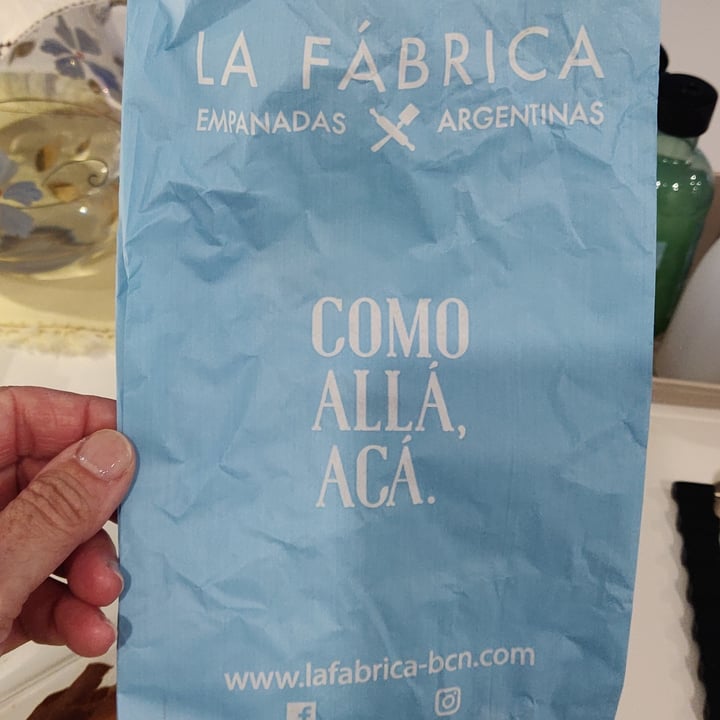 photo of La Fabrica (Empanadas Argentinas) Empanadas Veganas shared by @gitaneta on  15 Apr 2024 - review